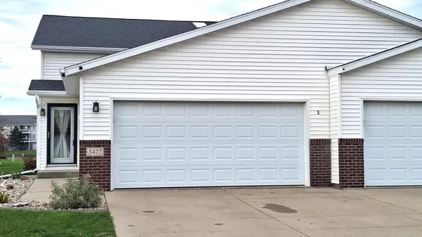 3427 Eagle Run LN, West Fargo, ND 58078