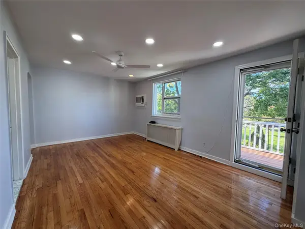 255-26 74 AVE #2nd Floor, Glen Oaks, NY 11004