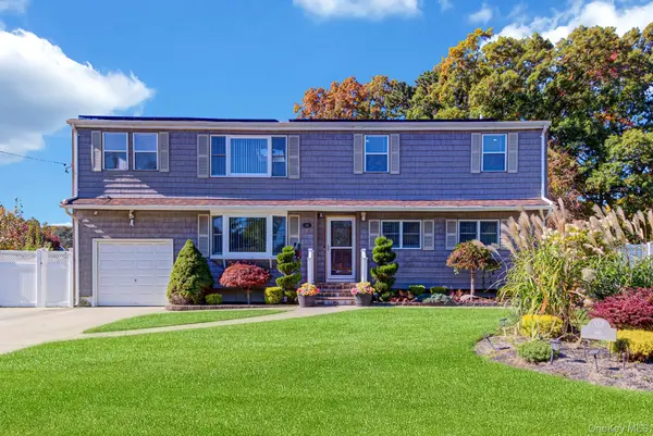 46 Arlene DR, Brentwood, NY 11717