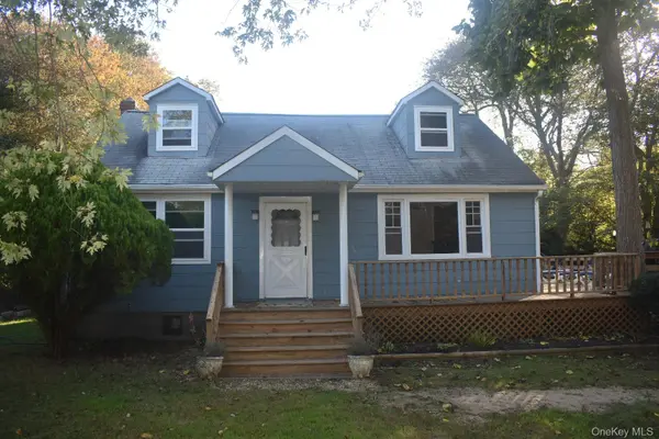 53 Magnolia DR, Mastic Beach, NY 11951