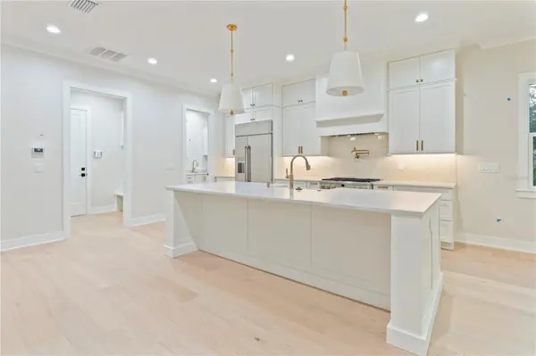 4115 W MULLEN AVE, Tampa, FL 33609