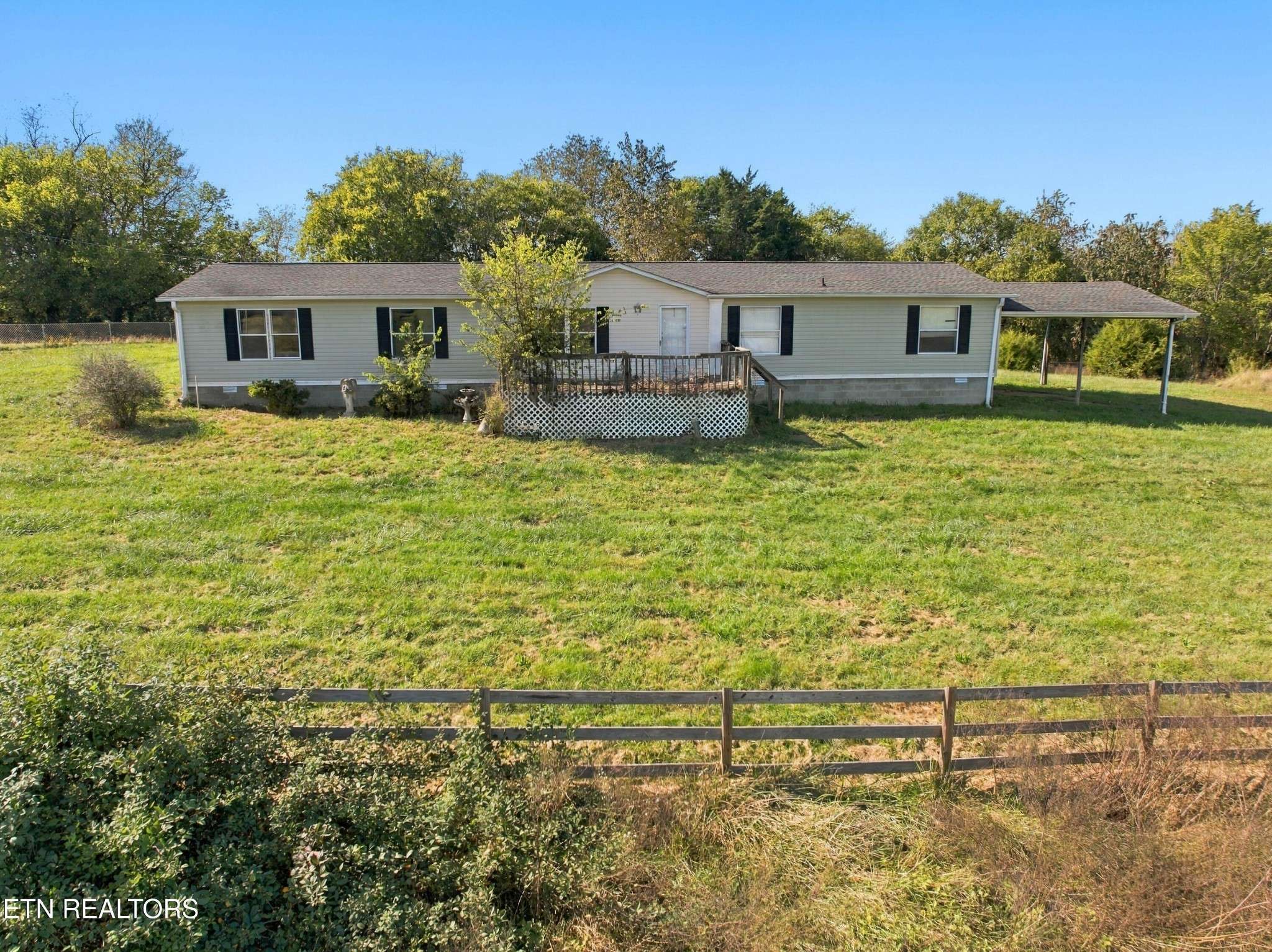 2450 Old Stagecoach Rd, Jonesborough, TN 37659