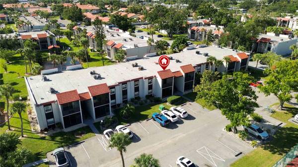 3215 BENEVA RD #202, Sarasota, FL 34232