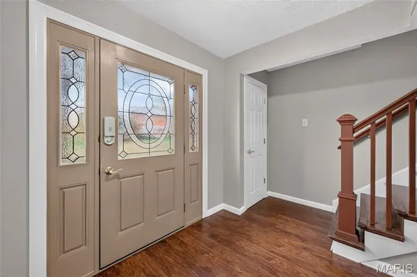 876 Judson Manor DR, St Louis, MO 63141