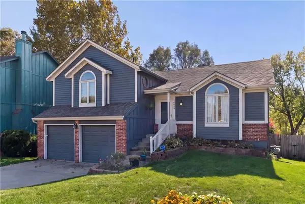 14829 W 123rd TER, Olathe, KS 66062