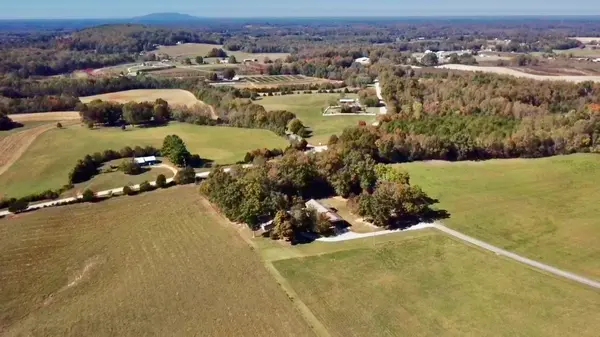 2465 Bybee Chapel  Road, Rock Island, TN 38581