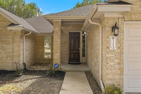 2205 Terradyne DR, Pflugerville, TX 78660