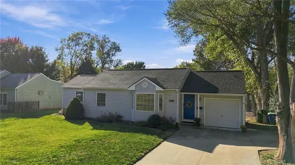 8218 Mackey ST, Overland Park, KS 66204