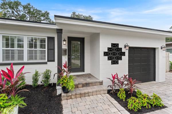 1316 NEWCASTLE DR, Orlando, FL 32806