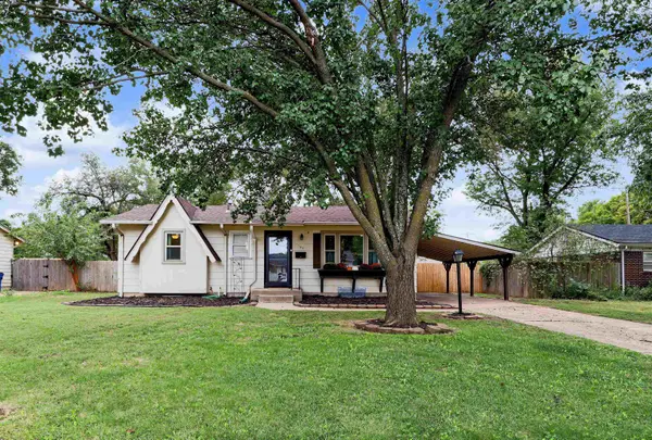 560 S CIRCLE DR,  Derby,  KS 67037