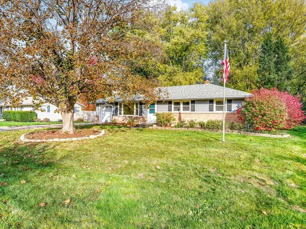 8519 Bobolink DR, Machesney Park, IL 61115