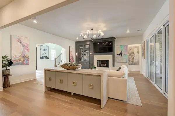 9401 Far Hills CT, Arcadia, OK 73007