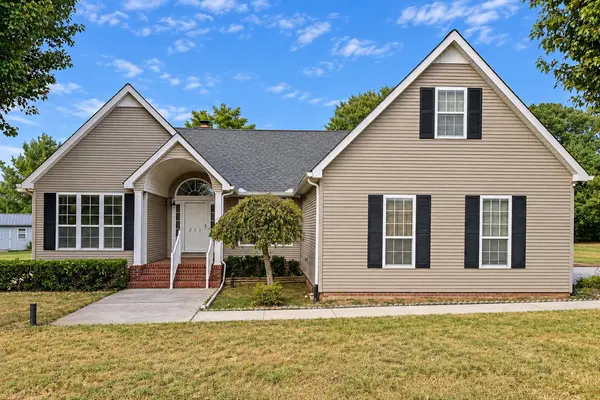 213 Maple Springs Dr, Manchester, TN 37355