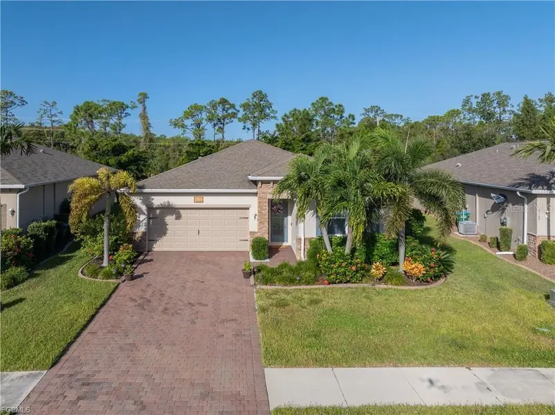 3161 AMADORA CIR, Cape Coral, FL 33909