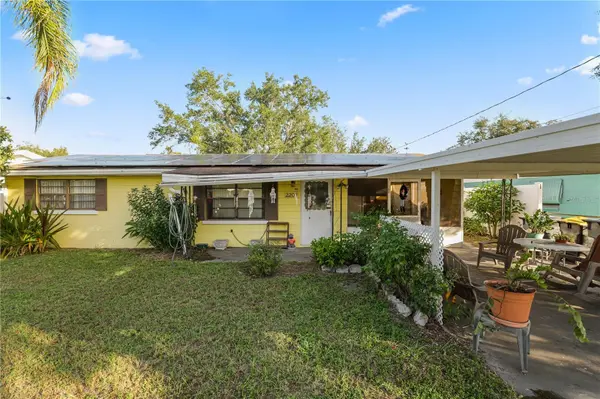 2203 IVEY LN, Lakeland, FL 33815