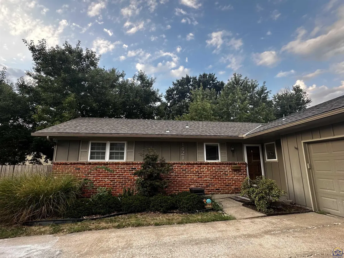 1421 W Ferree ST, Olathe, KS 66061