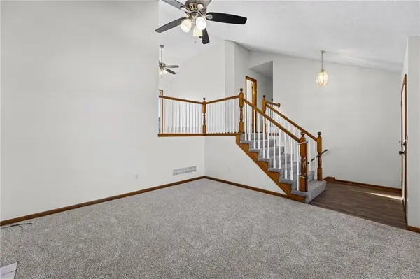 1403 Willow DR, Greenwood, MO 64034