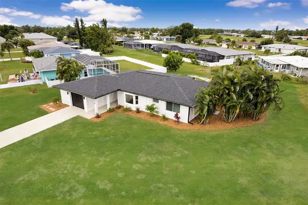 28 GOLFVIEW RD, Rotonda West, FL 33947