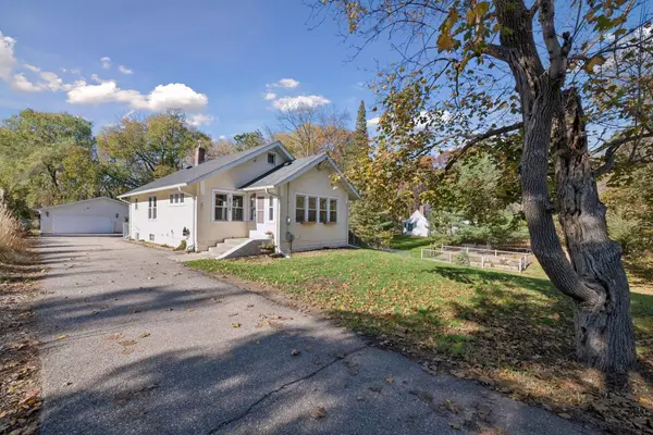 5710 Eden Prairie RD, Minnetonka, MN 55345