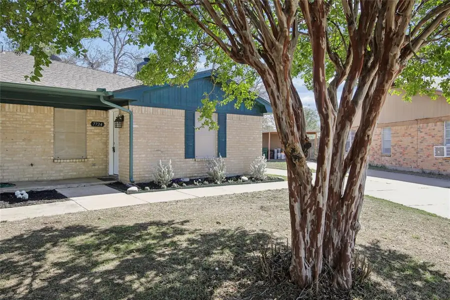 7724 Jennifer Lane, North Richland Hills, TX 76182