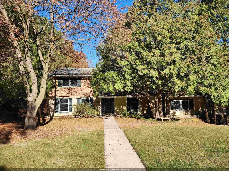 955 CEDARVIEW CT, Green Bay, WI 54311-5911