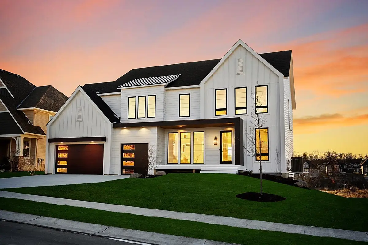 755 Ensconced WAY, Chaska, MN 55318