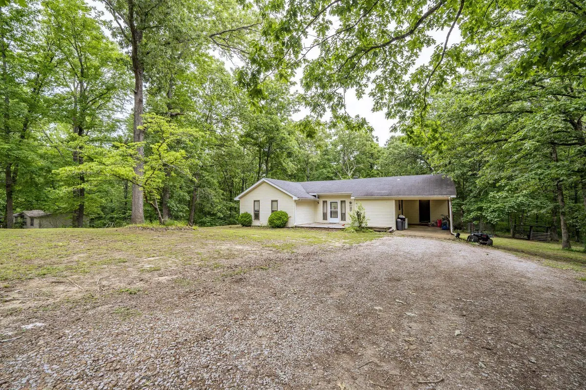 259 OAKVIEW DR, Adamsville, TN 38310
