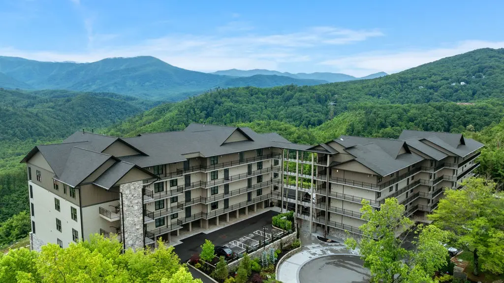 855 Campbell Lead Rd #209, Gatlinburg, TN 37738