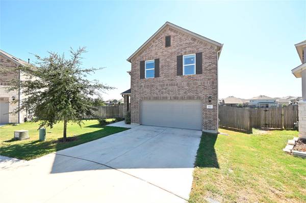 482 Pepperbark LOOP, Buda, TX 78610