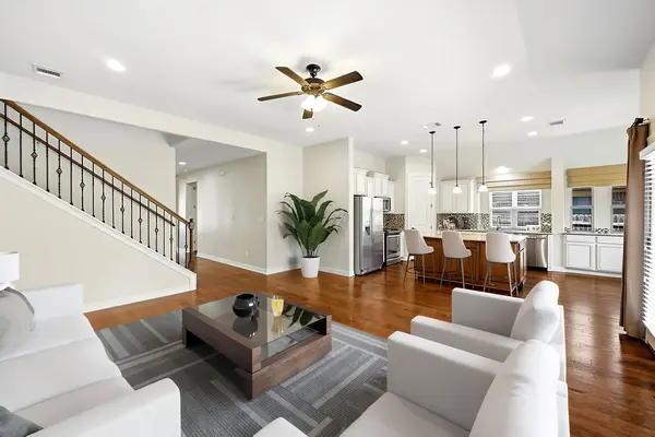 128 Summer Pointe DR, Buda, TX 78610