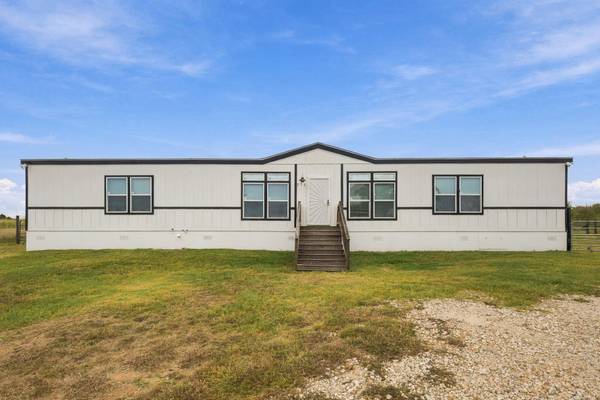 777 Old Sayers RD, Elgin, TX 78621