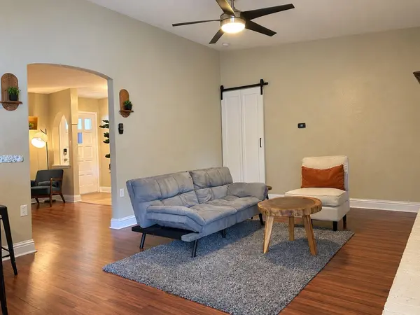 8900 Pointer LN, Austin, TX 78758