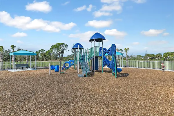 10070 CRYSTAL ISLES CIR, Sarasota, FL 34241