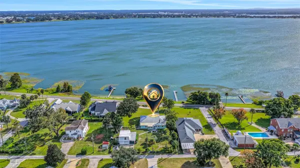 1614 LAKE ARIANA BLVD, Auburndale, FL 33823