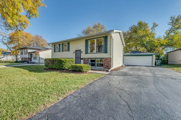17303 Appletree DR, Hazel Crest, IL 60429