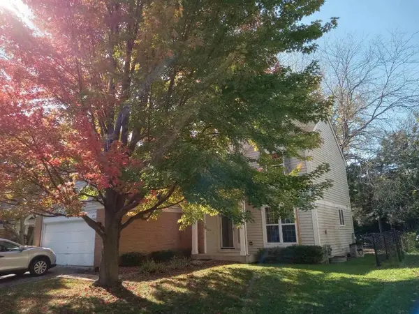 273 Penny LN, Grayslake, IL 60030