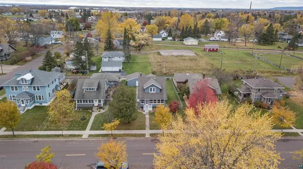 906 E 5th ST, Superior, WI 54880