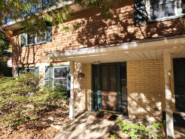 955 CEDARVIEW CT, Green Bay, WI 54311-5911