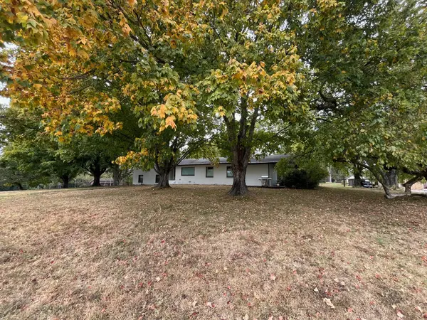 125 Twin Bay Dr, Hendersonville, TN 37075