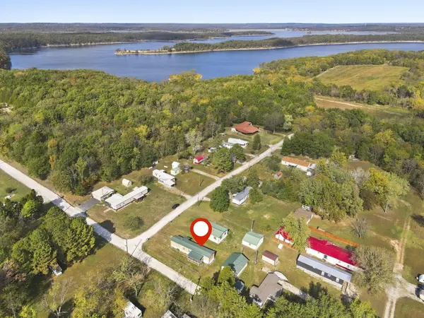23935 County Road 284, Pittsburg, MO 65724