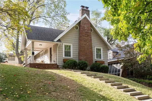 311 E Dartmouth RD, Kansas City, MO 64113
