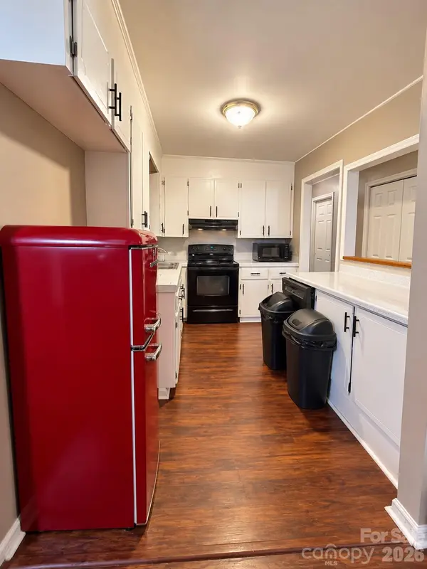 131 Windswept DR, Marion, NC 28752