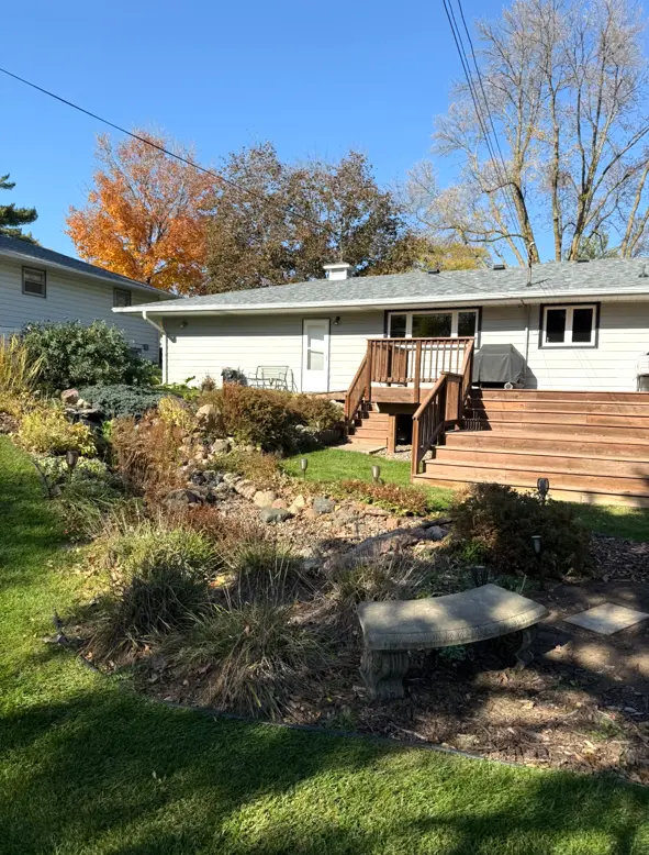 10 Roger RD, Saint Cloud, MN 56301