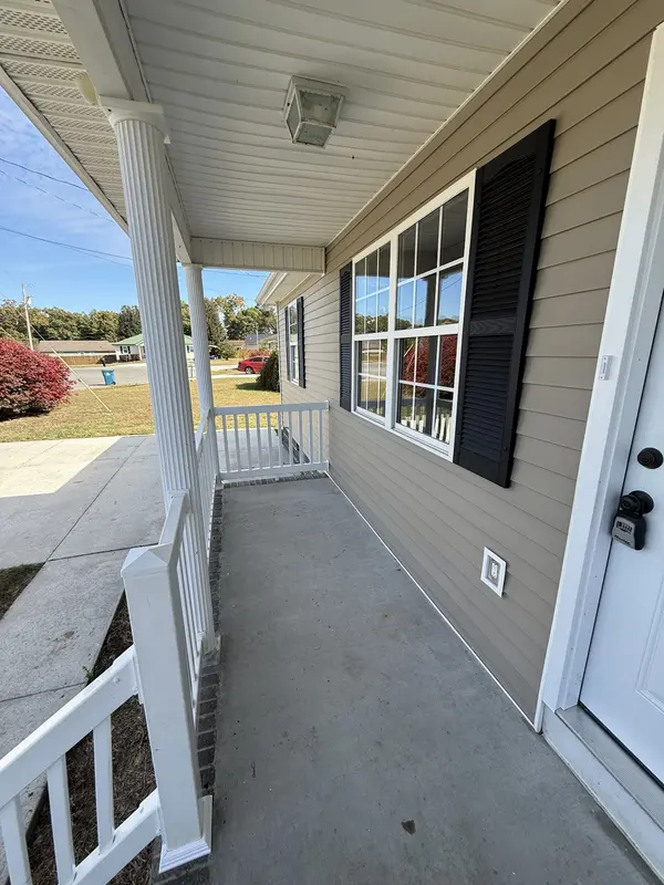50 Woods Edge Ct, Manchester, TN 37355