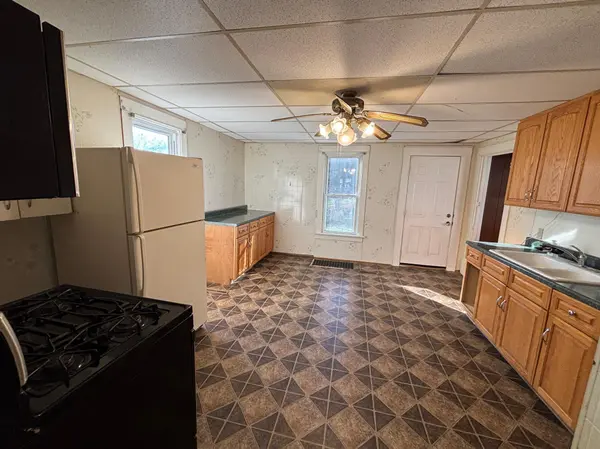 611 Freeborn AVE, Albert Lea, MN 56007