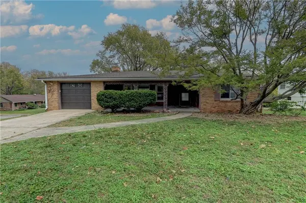 3239 N 66 TER, Kansas City, KS 66104