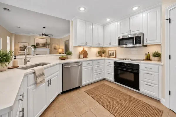 20904 Van Allen CV, Lago Vista, TX 78645