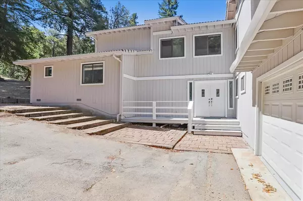 Los Gatos, CA 95033,12340 Footpath TRL