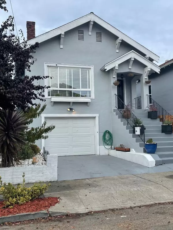 Oakland, CA 94608,938 Apgar ST