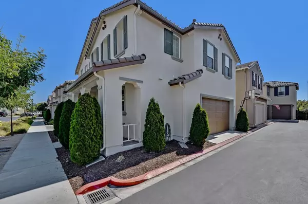 Gilroy, CA 95020,32 Caspian WAY